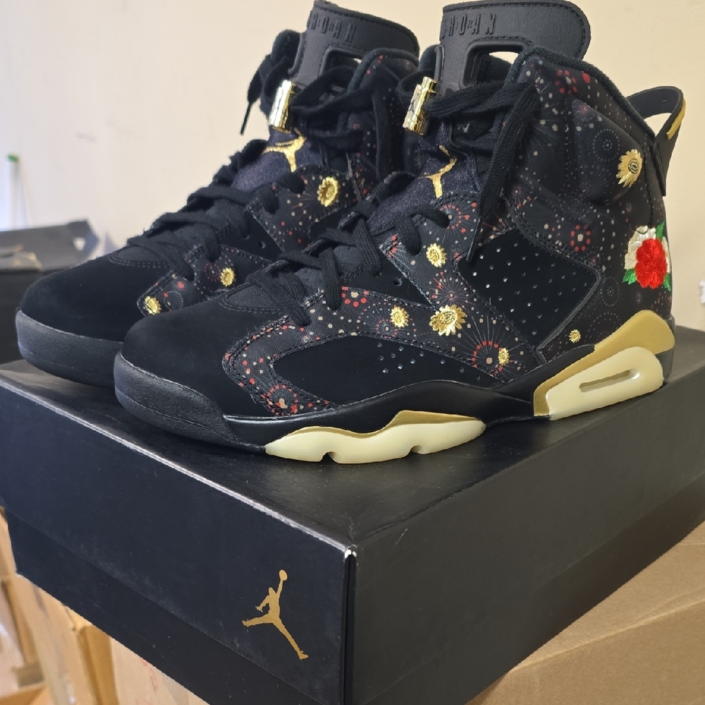 Jordan Black and Gold Men's Shoes